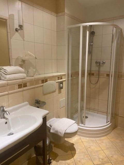 Hotel Pavla П'єштяни Екстер'єр фото