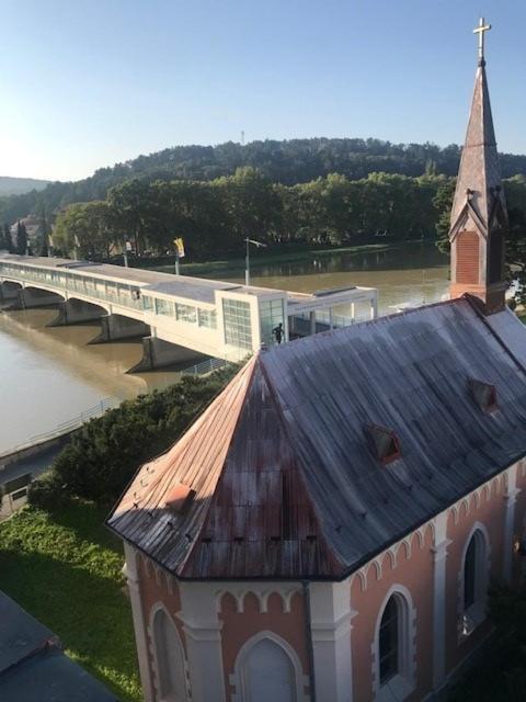Hotel Pavla П'єштяни Екстер'єр фото